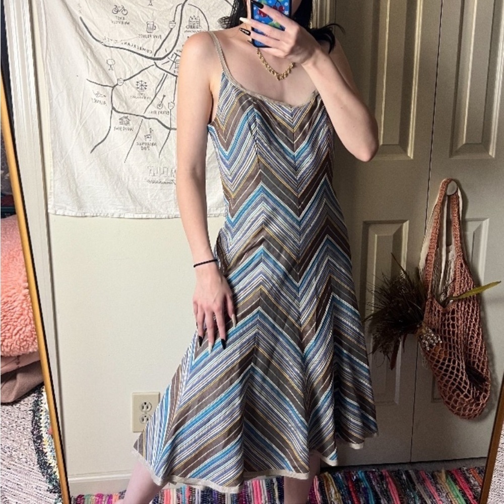 Akris Punto 100% Silk Chevron Blue/Brown Sleevless Ruffle Midi Dress Size 10